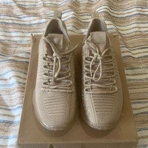 SM Maxima Blush Multi men’s size 9 women’s size 10.5